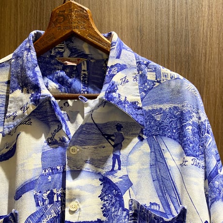 1950's DISTINCTIVE Sportswear Rayon Hawaian S/S Shirt