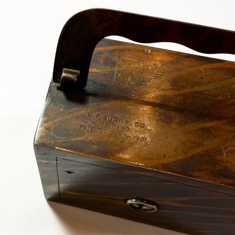 1910〜20's W.F.BURNS CO. Japanned Money Bank