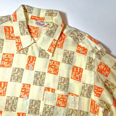 1950's DISTINCTIVE Sportswear Rayon L/S Shirt