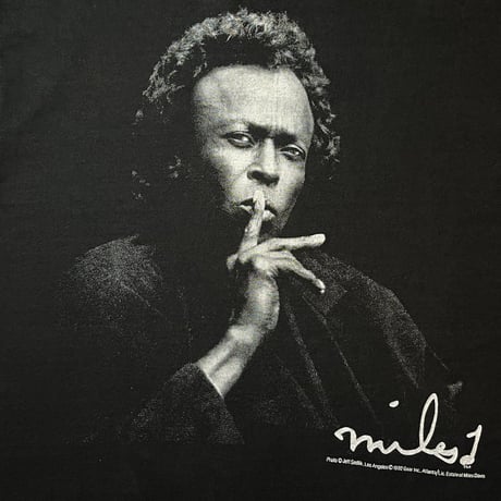 1990's FRUIT OF THE LOOM MILES DAVIS Printed Tee