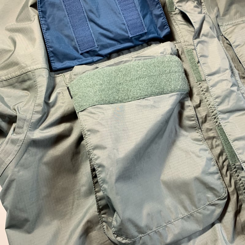 2000's Patagonia Deep Wading Jacket | Unwave 2000's Patagonia Deep Wading Jacket | Unwave