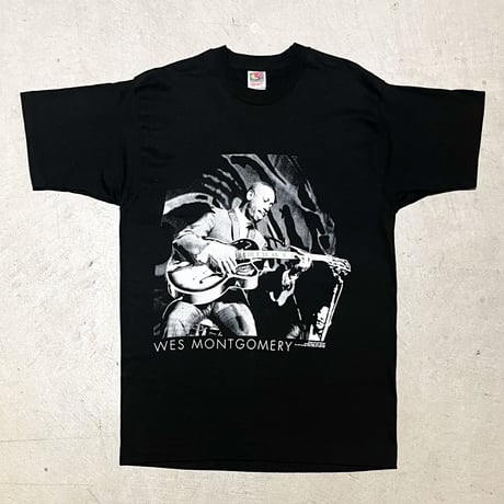 1990's FRUIT OF THE LOOM Printed Tee