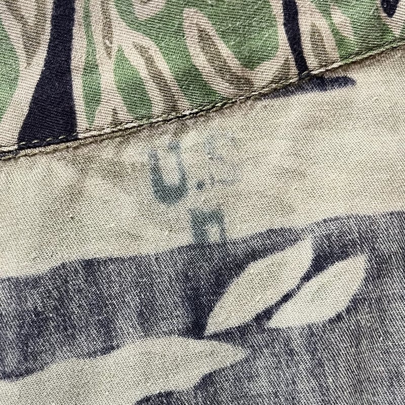 ジャケット・アウター 1960s US ARMY vietnam tiger stripe shirt U.S. VIETNAM TIGER STRIPE SHIRT in Jumpers, smocks and tops