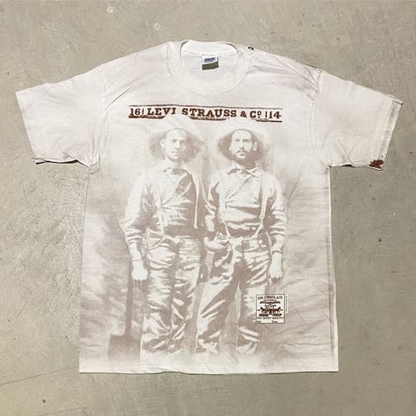1990's Levi's Printed Tee Deadstock