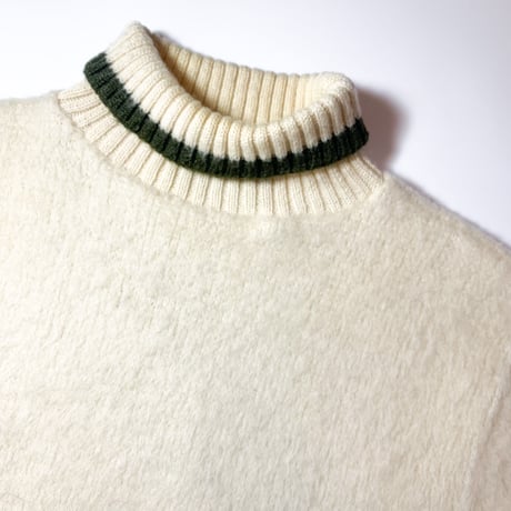 1960's PURITAN Mohair Turtleneck Sweater