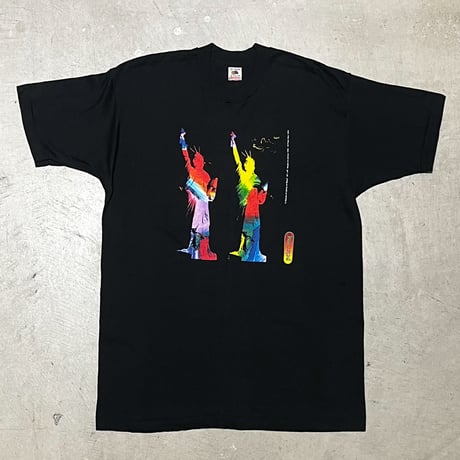 1990's FRUIT OF THE LOOM Printed Tee