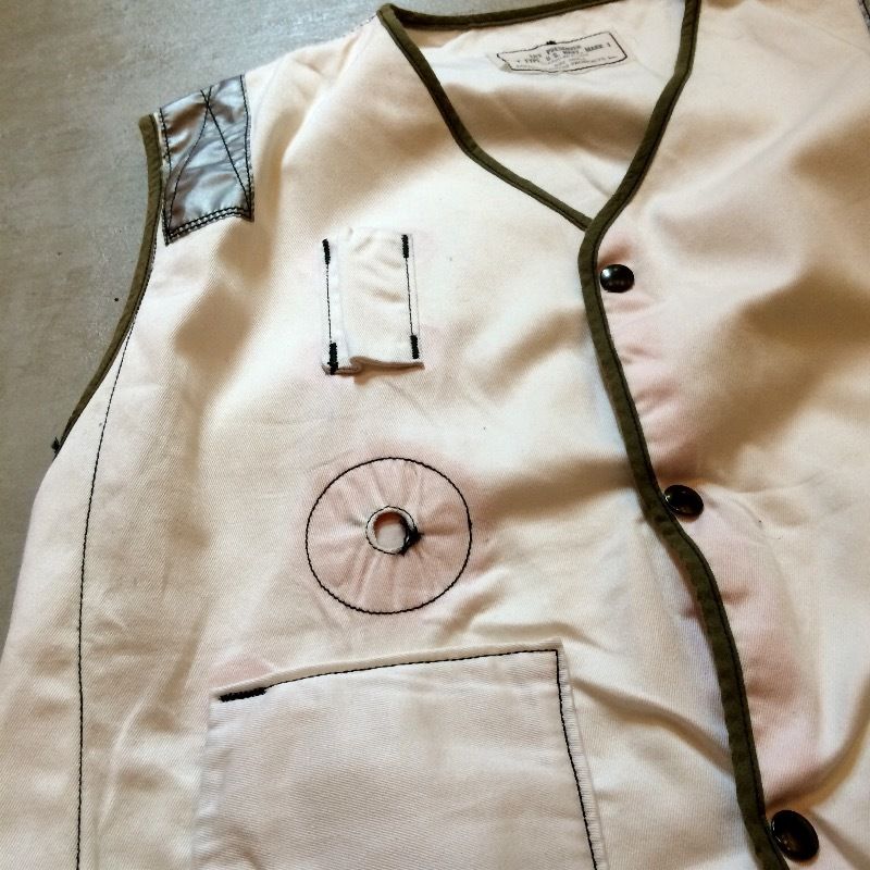 トップス US.NAVY 80s LIFE PRESERVER VEST トップス US.NAVY 80s LIFE PRESERVER VEST DEADSTOCK】80s US Navy