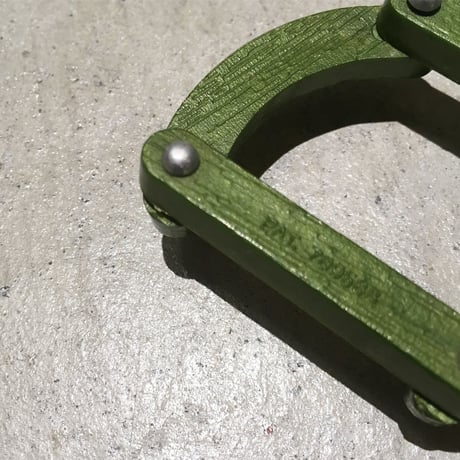 1960's Expandable Hanger