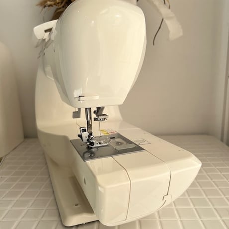 中古ミシン美品6.7年使用　シンガーミシンCE51 7053184 29