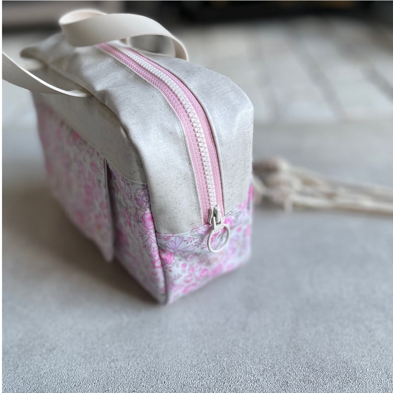 おむつポーチ 花柄×綿麻/ラミネート | happydrop