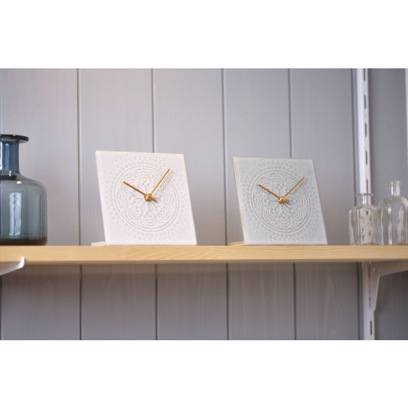 LACE TILE CLOCK グレー | 杉浦製陶株式会社