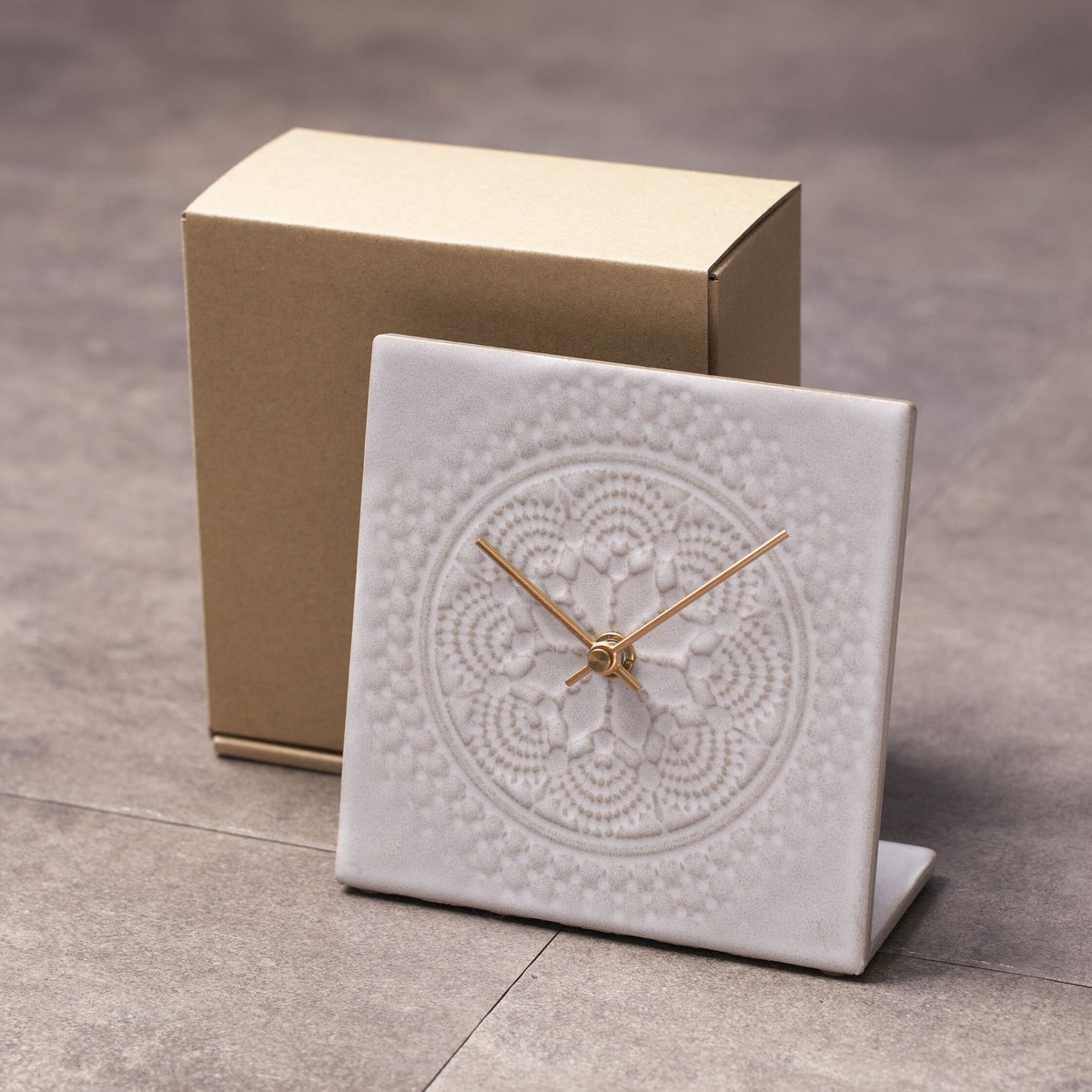 LACE TILE CLOCK ホワイト | 杉浦製陶株式会社