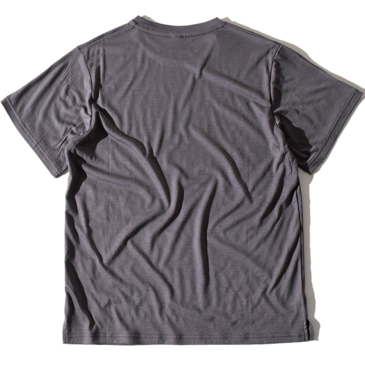 ELDORESO Wanjir TEE s (Charcoal) エルドレッソ