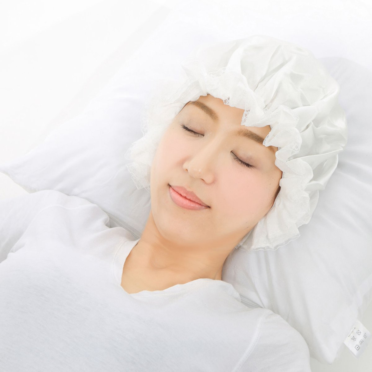 THE ROW シルクキャップ Mサイズ ホワイト THE ROW シルクキャップ Mサイズ ホワイト THE ROW シルクキャップ M