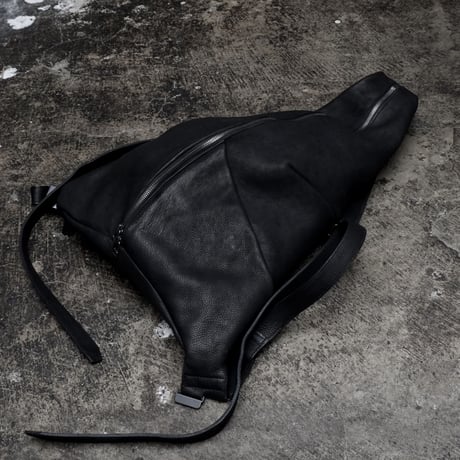 TRIANGLE BACK PACK