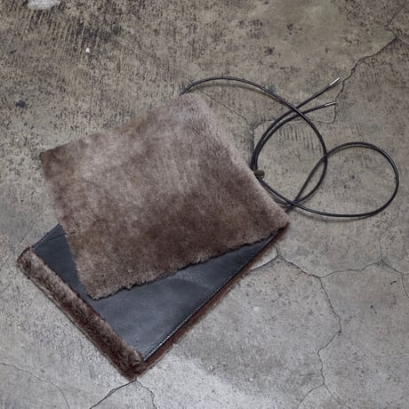 MOUTON SHOULDER BAG