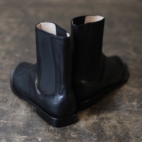 SQUARE TOE SIDE GORE  BOOTS