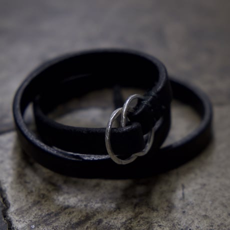NARROW RING BANGLE