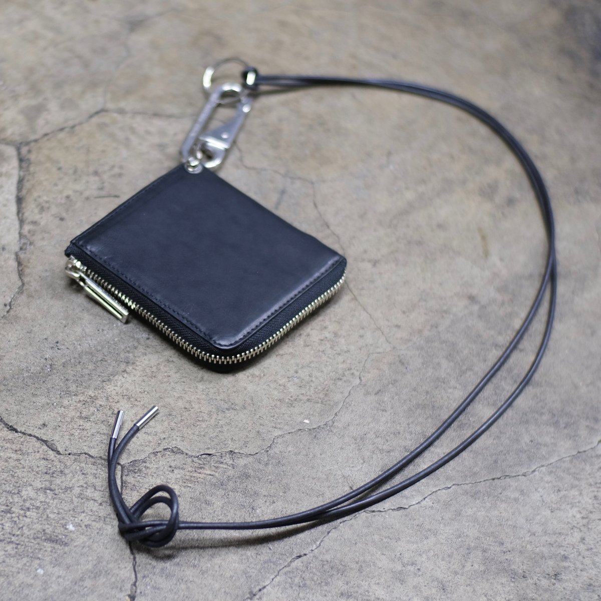 incarnation guidi baby calfレザーネックアクセサリー Arrival information]New items from the 24SS collection from