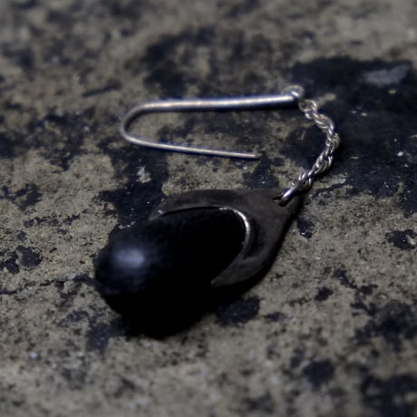 TEAR DROP EARRING