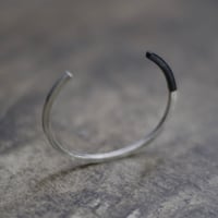 SILVER BANGLE / SHADING