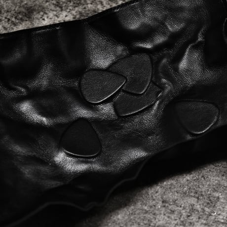 LEAD IN LEATHER TRAY / PICK