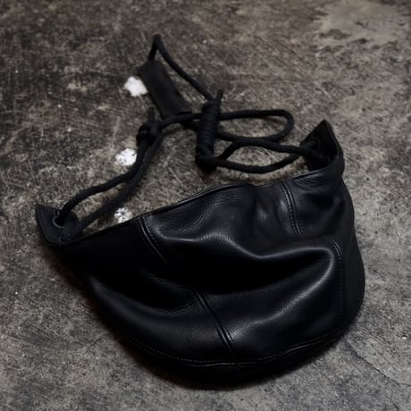 BONDAGE BAG ROUND