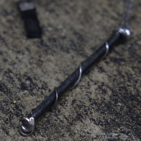 ENTWINED NECKLACE