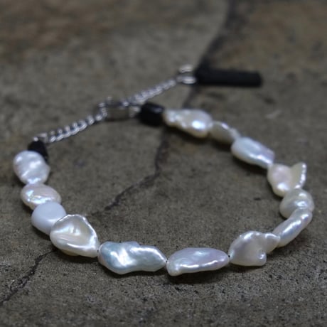 PEARL BRACELET