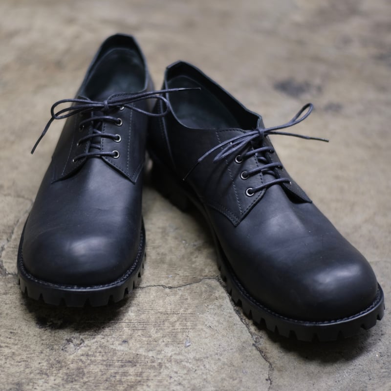 LOW SHOES / VIBRAM SOLES / GUIDI CALF | T.A.S J