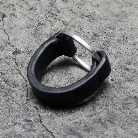 CIRCLE RING