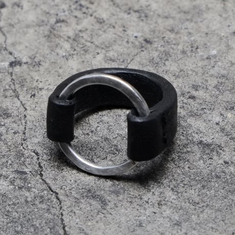 CIRCLE RING