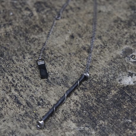 ENTWINED NECKLACE