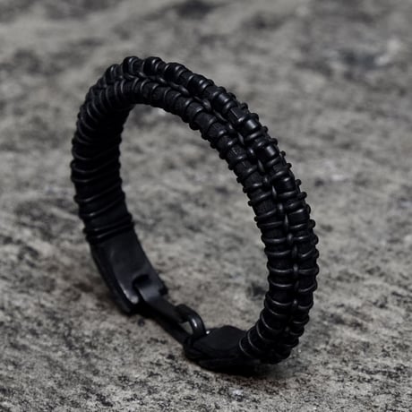 SPINE BANGLE