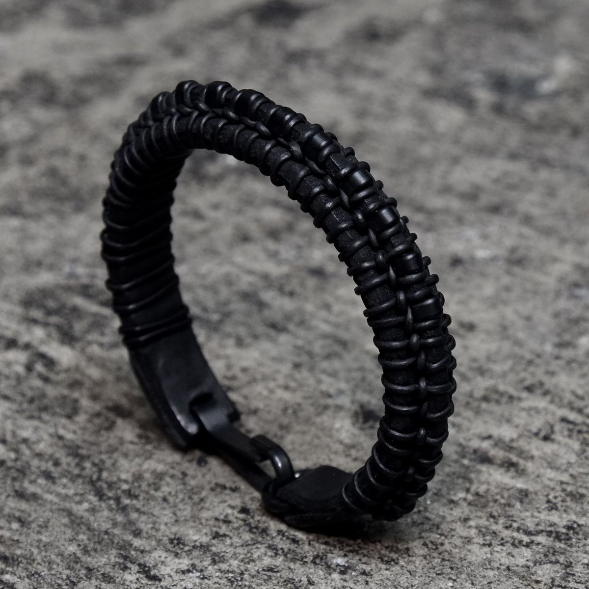 SPINE BANGLE | T.A.S JAPAN OFFICIAL ONLINE STORE