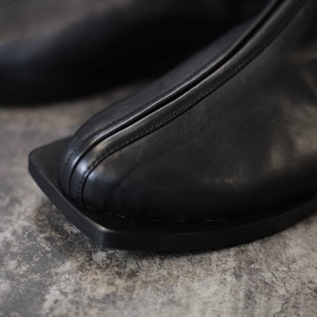 SQUARE TOE SIDE GORE  BOOTS
