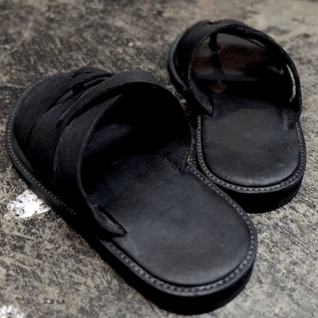 INTERTWINED SANDAL