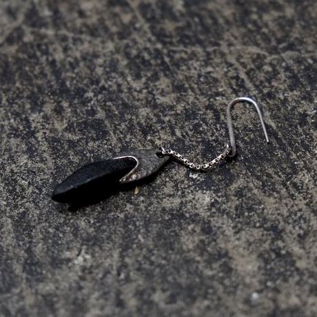 RHOMBUS EARRING