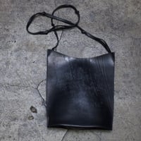 TANGLED STRAP SHOULDER BAG