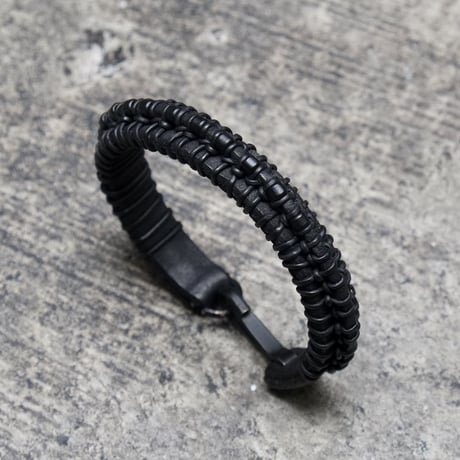 SPINE BANGLE
