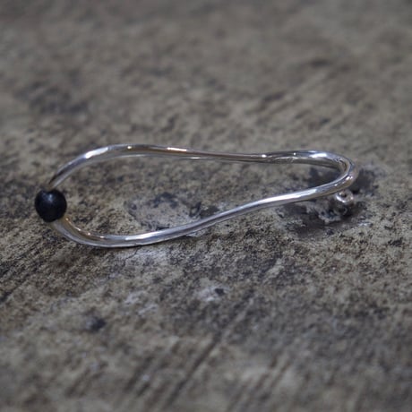 LEATHER JEWEL TWIST EARRING