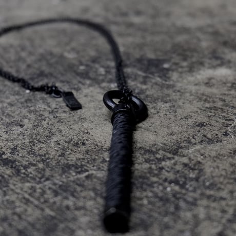 BRAIDING BOLT NECKLACE