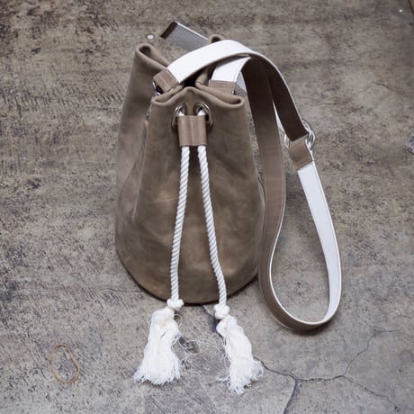 MINI DUFFLE SHOULDER BAG / ZUDA