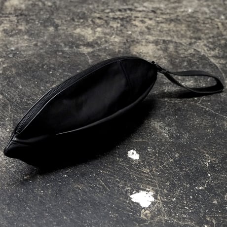 TWISTED SUSPEND BAG