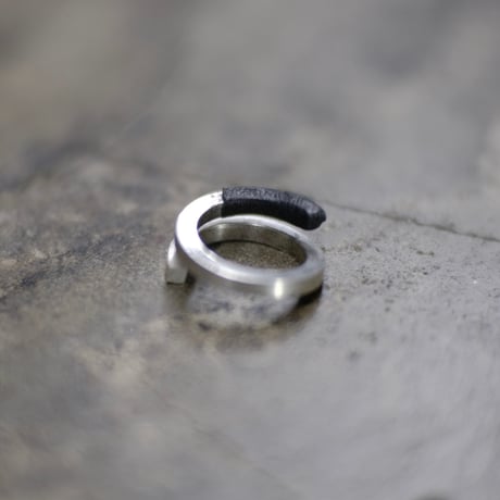SILVER RING / SHADING
