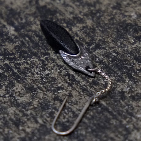 RHOMBUS EARRING