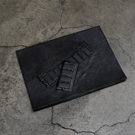 LEAD IN LEATHER TRAY / MEMORY