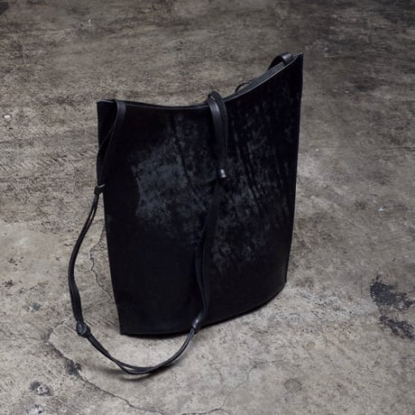 TANGLED STRAP SHOULDER BAG