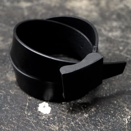 DECAYED BUCKLE BELT