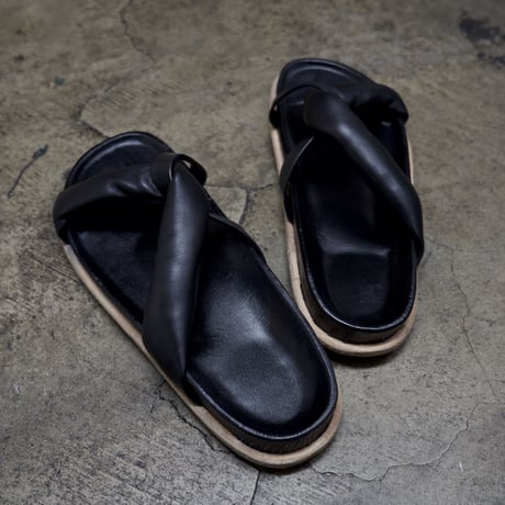 TANGLED STRAP SANDAL